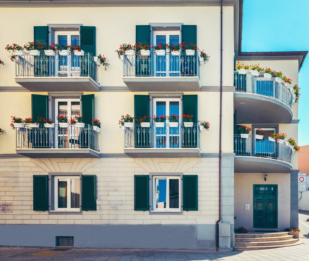 Le Residenze Del Centro Aparthotel Olbia Exterior foto